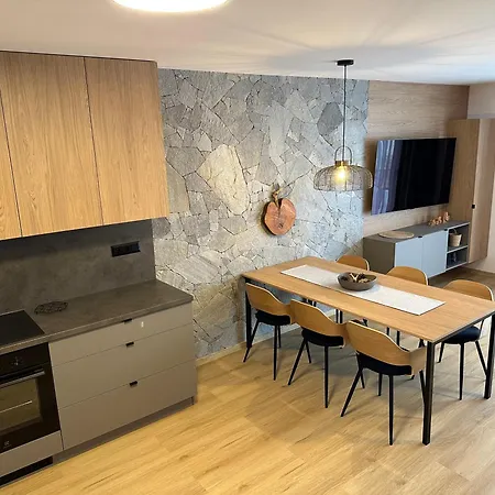 S Vyhladom Apartmán